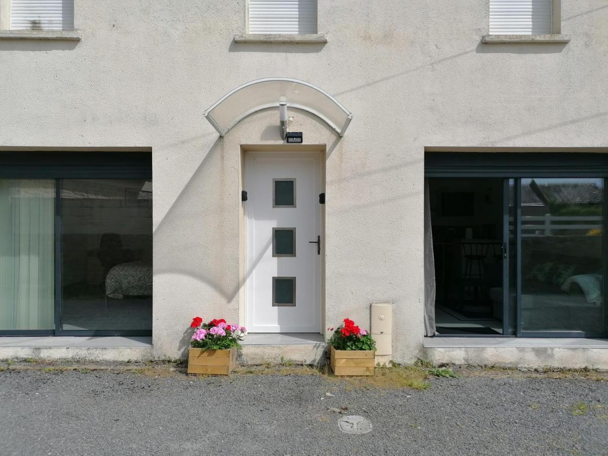 La Brise Marine Maison Renovee Cour Fermee Et Terrasse 800 M Plage Omaha Beach Avec Table De Ping Pong Proche Port En Bessin Vierville-sur-Mer Exterior foto